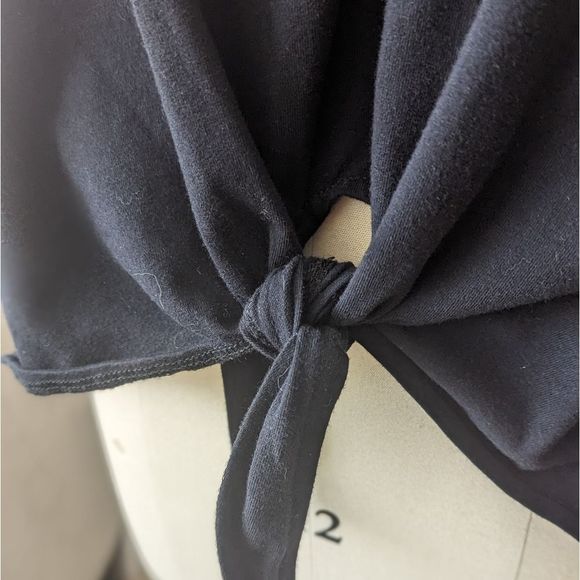 Betty basicsĀ oversized tieāfront top 10 - Picture 8 of 8